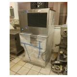 Hoshizaki ice machine. Works was just service.