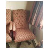 Very nice upholstered office chair