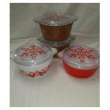 4 Small Pyrex Dishes with lids 6" wide