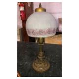 Cute vintage accent lamp with frosted shade