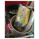 Canning pots & more ! 30pc new containers also!