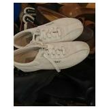 Lots of nice shoes *lots of size 5.5 & others