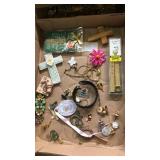 Flat of assorted jewelry