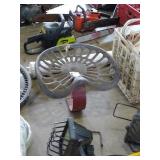 Leering tractor seat