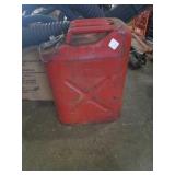 Metal gas can