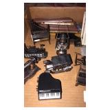 Flat of thermometers, mini ornaments,