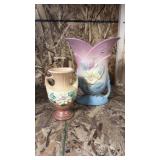 2 Hull vases both damaged