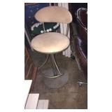 Adjustable chair up and down maybe barber chair