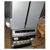 Phillips Stero with Speakers