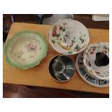Assorted vintage bowls & more *