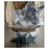 Box of 10 Stars total. 5 extra small & 5 small