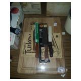 Large cutting board and 4 new knives