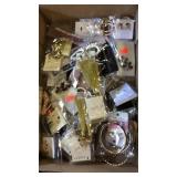 Flat of assorted jewelry