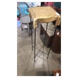 Podium table plant stand