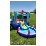 Brand new!! Kids splash and fun bounce house.