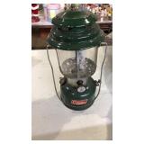 Coleman lantern 220F
