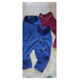 3 pairs maternity pants. 2 pairs wrangler sz 7/8