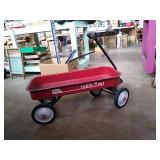 Radio flyer red wagon