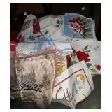 Absolutely beautiful vintage Linens tablecloth