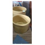 Pair of Roseville crocks. Measures  about  5in