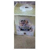 Grandeur Noel snowman water globe