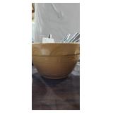 Roseville Crock bowl