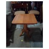 Small table. Nice. 22x22x24