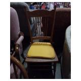 Wooden chair. 40x18x17