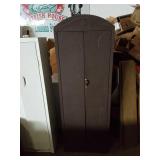 Metal wardrobe Interstate Chicago. 68x24x18