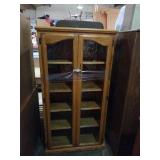 Glass display case. 5 shelf. 32x60x12.
