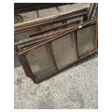 6 metal framed windows
Good for crafts
17 x 38