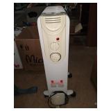 Feature Comforts rolling portable heater