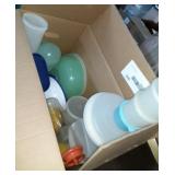 A huge box of Tupperware all lids are included,