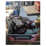 Wooden decor
Whole box