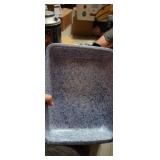 Box of assorted glassware