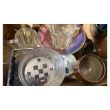 Box with teapot, saki server, glasses and more!