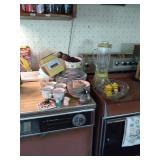 Dishes blender group