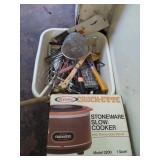 Utensils and slowcooker