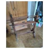 Wood quilt rack