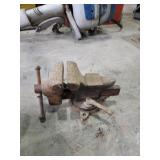 Table vise 10 in