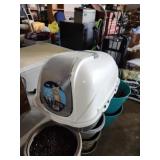 Cat litter box Cat litter box