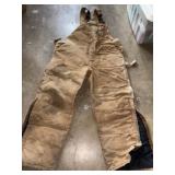 Carhartt insulated bibs 42x30 Carhartt insulated bibs 42x30