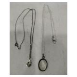 2 necklaces unmarked 2 necklaces unmarked