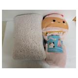 Squishmallows hooded throw & Room Essentials Squishmallows hooded throw & Room Essentials