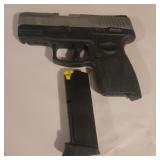 9mm Taurus model pt111 G2 pistol with 1 magazine 9mm Taurus model pt111 G2 pistol with 1 magazine