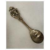 spoon brooche marked Sterling 2.5" long (5.6g) spoon brooche marked Sterling 2.5" long (5.6g)