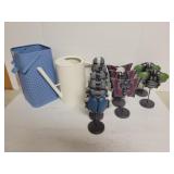 9 Garden stakes, watering can, lantern 9 Garden stakes, watering can, lantern