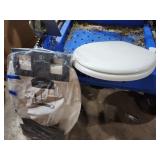 2 toilet seats 2 toilet seats