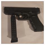 9mm Glock model 17 Gen 4 pistol 1 magazine 9mm Glock model 17 Gen 4 pistol 1 magazine