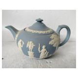 Wedgwood teapot 8.5 x 5.5 Wedgwood teapot 8.5 x 5.5